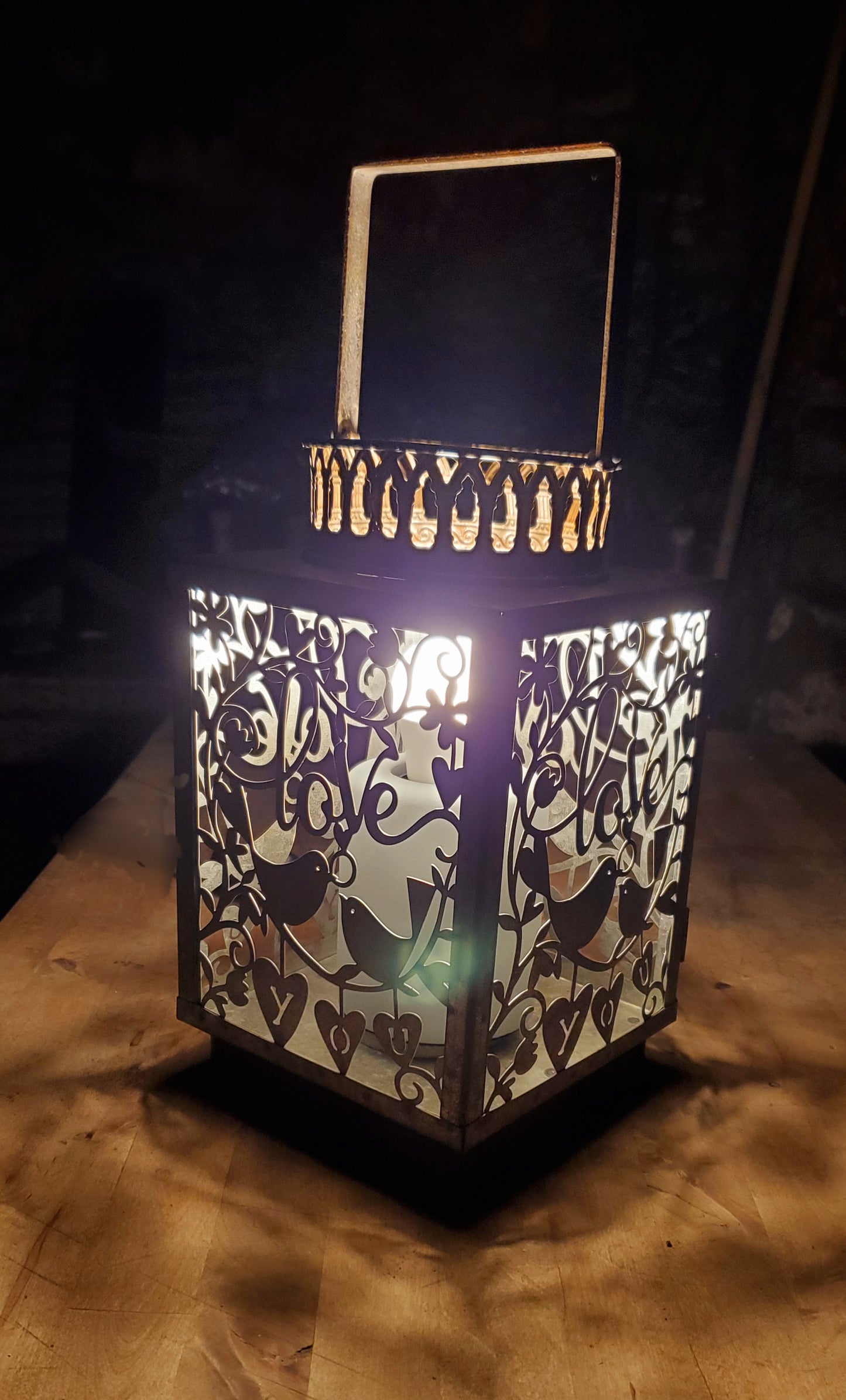 LANTERN OF LOVE