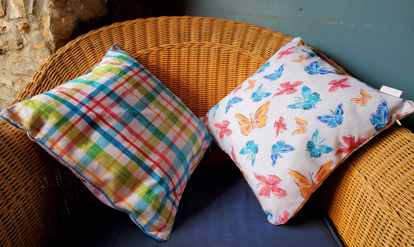 OUTDOOR CUSHION PAIR
