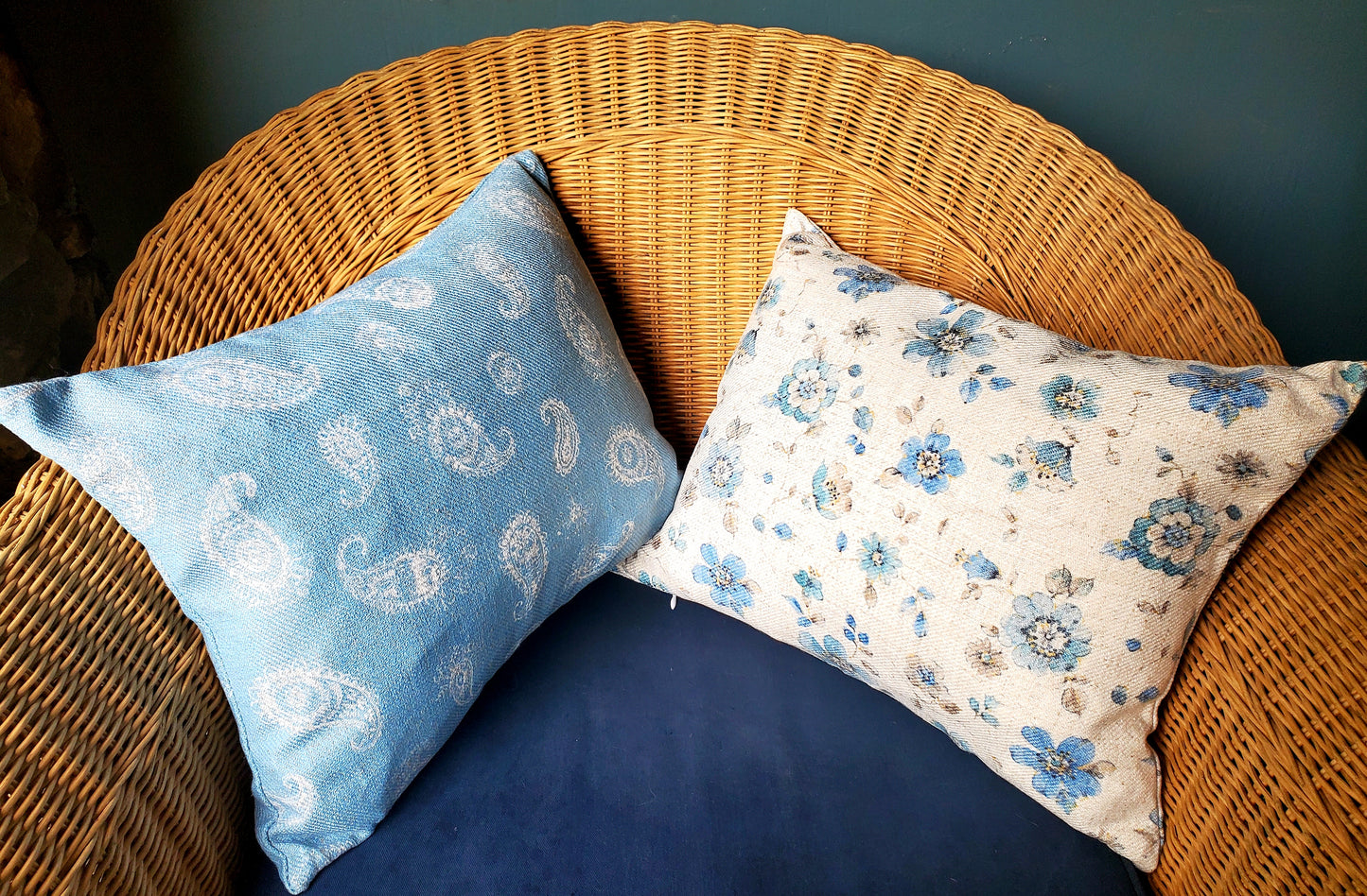 BLUE PATTERNED CUSHION PAIR